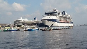 横浜赤レンガまでツーリング